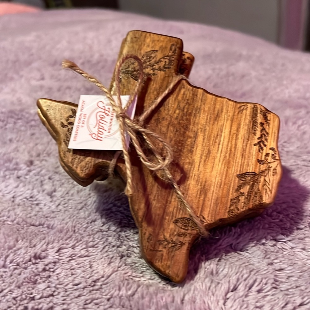 Texas wooden coasters & carvings set of 4
